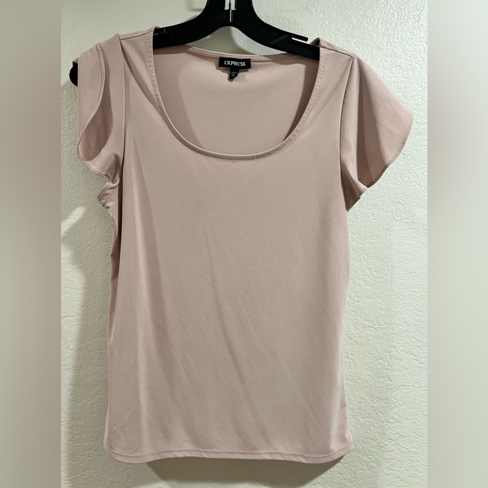 Short sleeve top